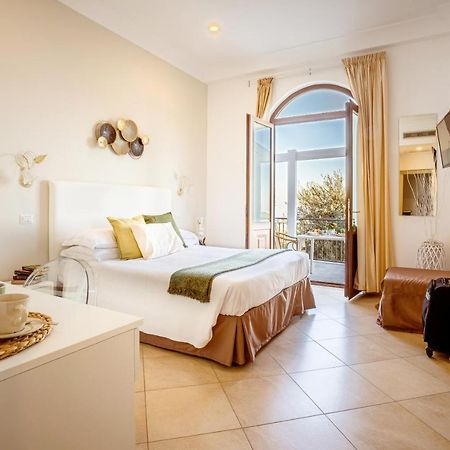 Terrazza Iride Hotell Massa Lubrense Exteriör bild