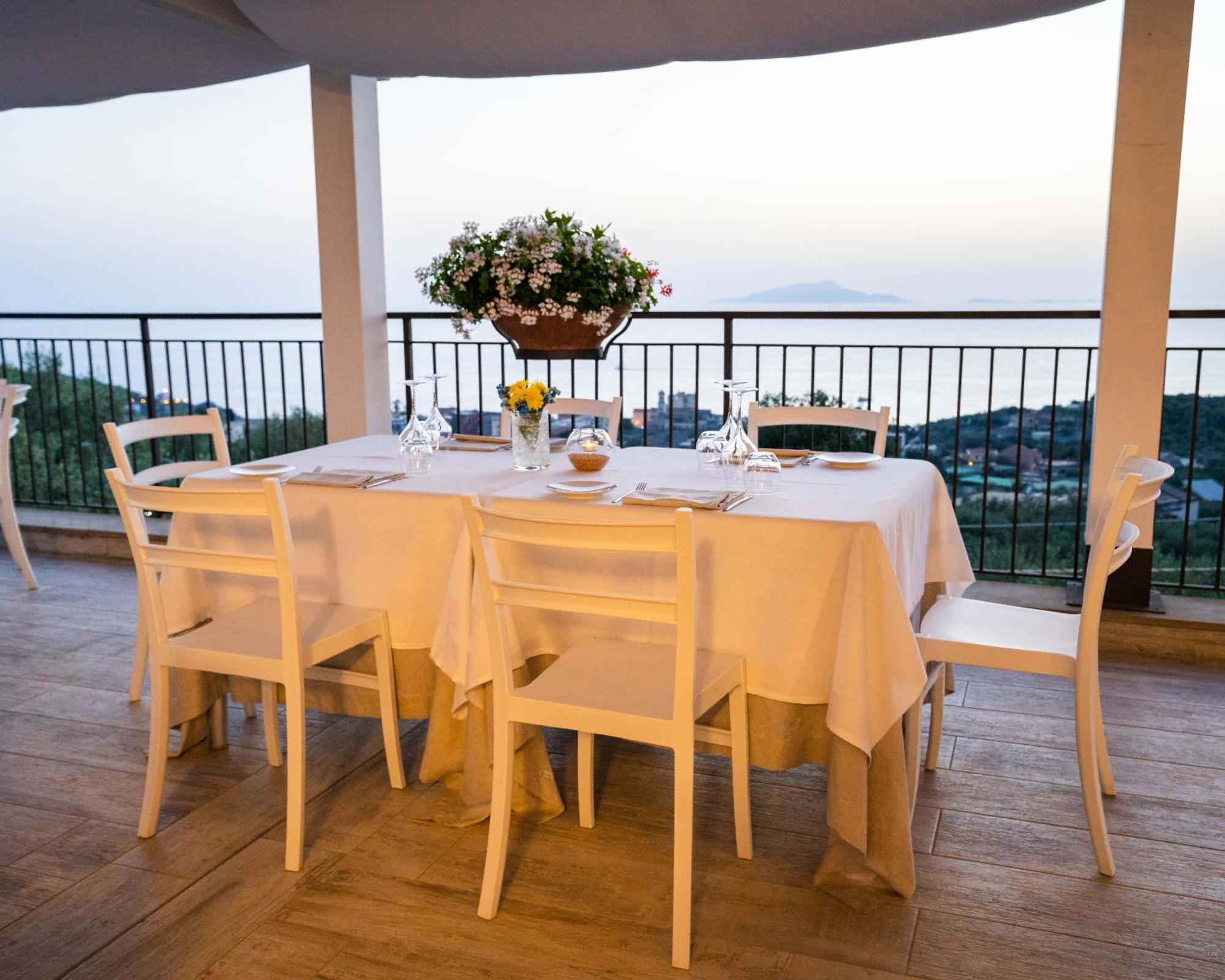 Terrazza Iride Hotell Massa Lubrense Exteriör bild